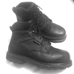 Hytest steel toe black leather boots 🥾